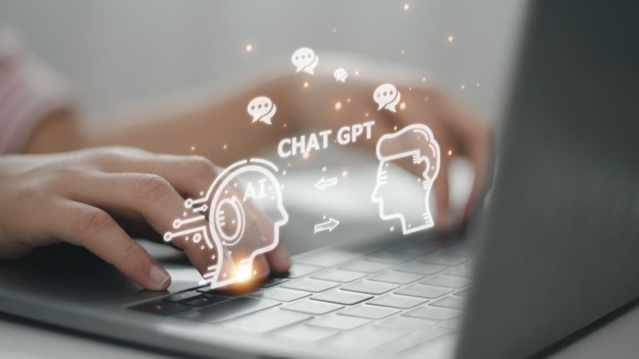 Amazon nie chce, aby jego pracownicy rozmawiali z ChatGPT. Czego się obawiają?