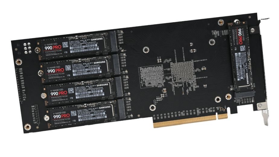 Apex Storage X21: do 21 dysków SSD na jednej karcie w formie "kanapki"