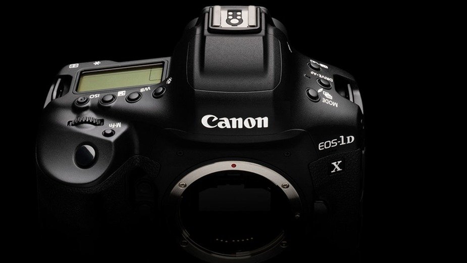 Canon kończy z flagowymi lustrzankami. Pewna epoka dobiega końca