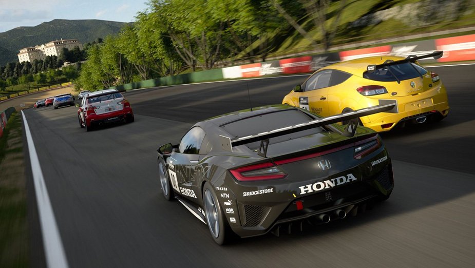Gran Turismo 7 masakrowane przez graczy. Tak niskich ocen jeszcze nie było