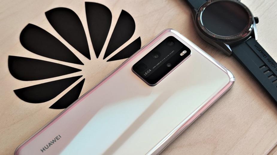 Huawei wypada z czołówki najpopularniejszych producentów smartfonów. Samsung wciąż na szczycie