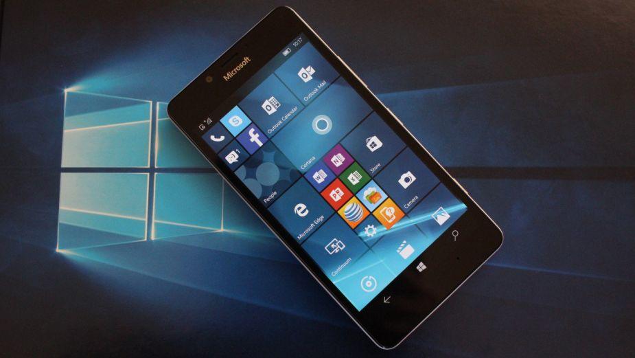 Microsoft w końcu przyznaje, że mobilny Windows jest martwy