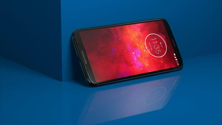 Moto Z3 Play - Motorola nie rezygnuje z modułowych smartfonów