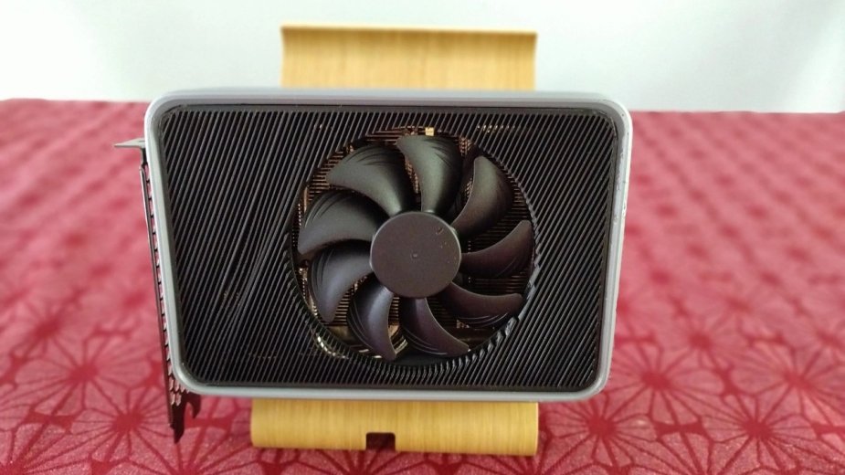 NVIDIA nie chciała to zrobił sobie sam. Oto RTX 3060 FE Mini-ITX