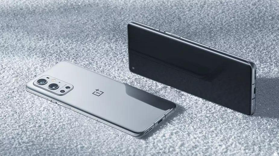 OnePlus 9T skasowany, flagowiec na 2022 rok na nowym OS