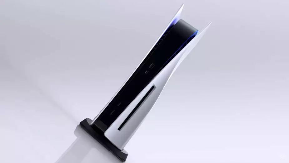 PlayStation 5 to prawdziwy kolos. Konsola zaprezentowana na zdjęciach