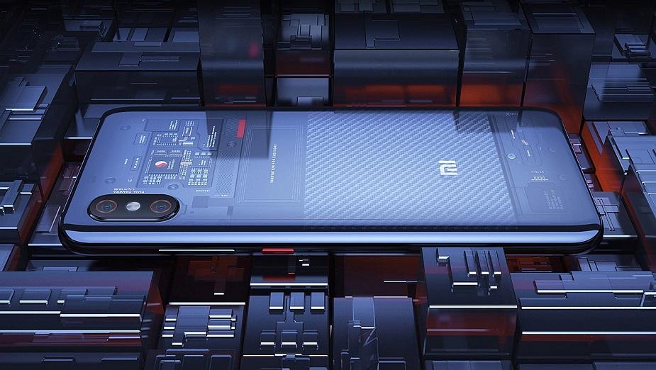 Przezroczysta obudowa w Xiaomi Mi 8 to fake?