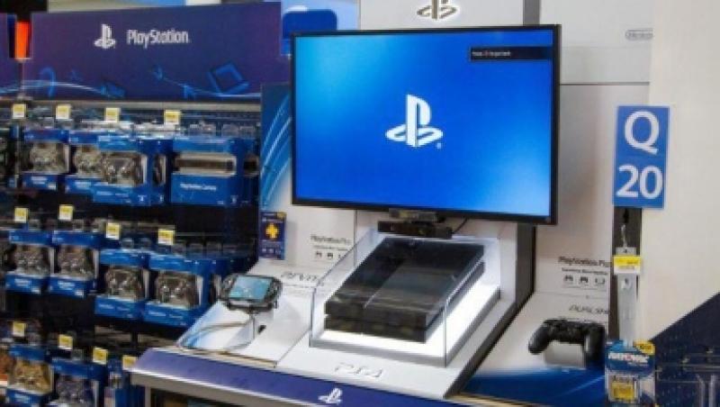PS4 o włos wygrało w listopadzie z Xbox One w sprzedaży