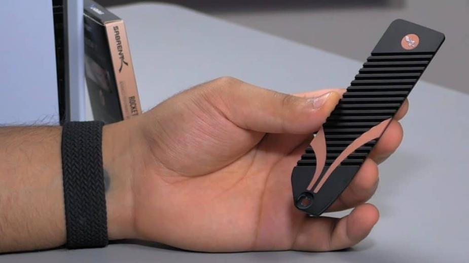Sabrent przedstawia nowy radiator SSD zaprojektowany specjalnie dla konsol PlayStation 5