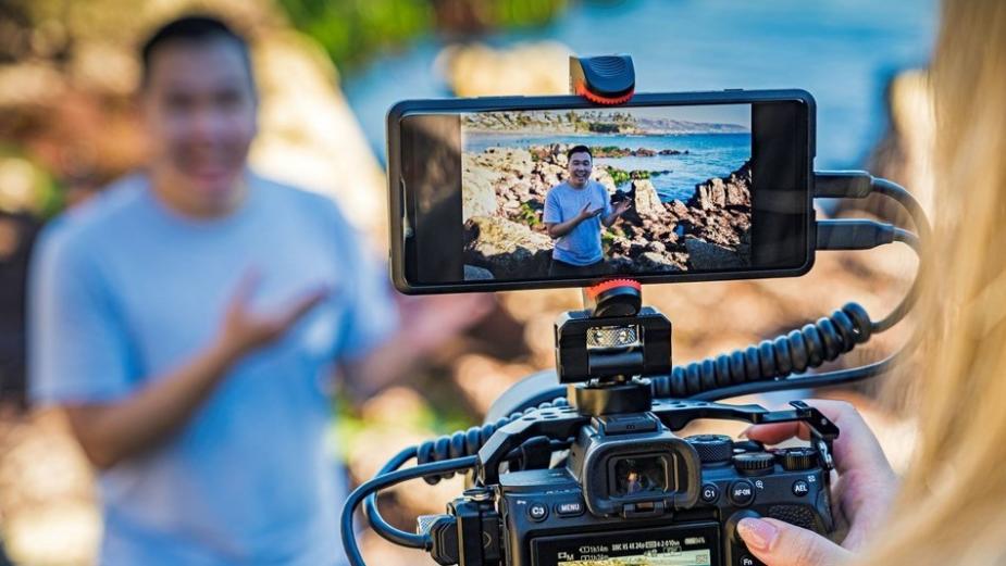 Sony Xperia Pro to smartfon dla profesjonalistów. Kosztuje 2500 USD