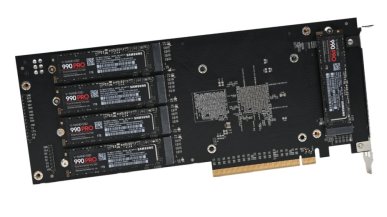 Apex Storage X21: do 21 dysków SSD na jednej karcie w formie "kanapki"