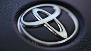 Atak na japońskie fabryki. Produkcja samochodów Toyoty wstrzymana. To odwet Rosjan?