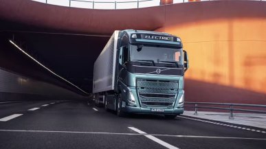 Elektryczne Volvo miało przejechać trasę w 4 dni. Ile naprawdę to trwało?