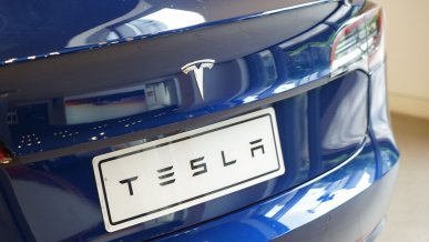 Elon Musk obiecuje, że wkróce doczekamy się obsługi Steam dla aut Tesla 