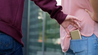 Ericsson patentuje niezwykłe zabezpieczenie smartfonów przed złodziejami