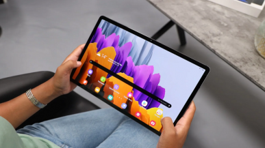 Galaxy Tab S8 - Samsung szykuje model z dużym wyświetlaczem. Kiedy tablety trafią do sprzedaży?