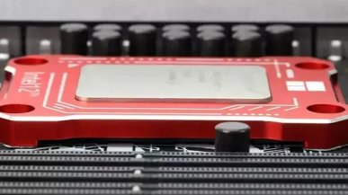 Gdzie Intel nie może, tam Chińczyk pomoże. Ramka zapobiega wyginaniu się procesorów Alder Lake