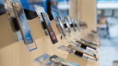 Globalna produkcja smartfonów notuje spadek w trzecim kwartale 2022 roku