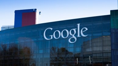Google zakazuje tłumaczom używania słów 'wojna' i 'inzwazja' na Ukrainie. To tylko 'nadzwyczajne...'