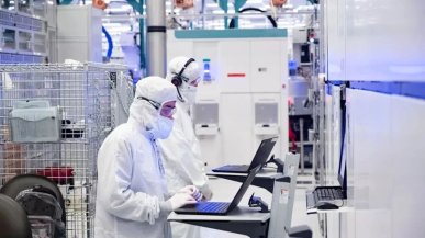 Intel osiąga przełom w technologii PowerVia. Ta zadebiutuje w procesorach Arrow Lake