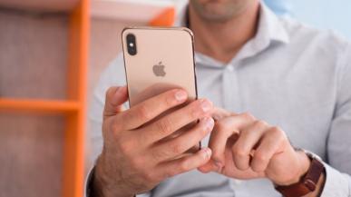 iOS 13.1 wprowadza kontrowersyjne spowalnianie CPU w iPhone`ach z 2018 roku