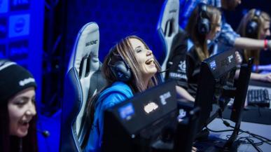 Liczba kobiet w świecie e-sportowym coraz szybciej wzrasta. Co to oznacza?