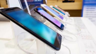 Mocne uderzenie koronawirusa. Przeszło 20% spadek sprzedaży smartfonów w drugim kwartale