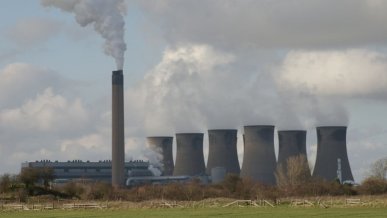 Pozamykali elektrownie jądrowe, a teraz mają problemy z dostawami energii