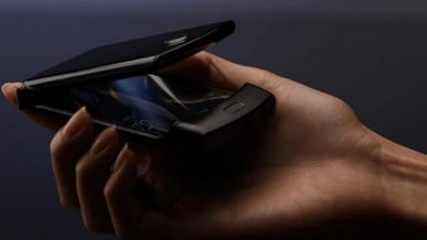 RAZR zaprezentowany na zdjęciach. Jak wygląda składany smartfon Motoroli?