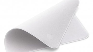 Ściereczka Apple to prawdziwy hit. Dostawy w przyszłym roku i wysokie ceny na eBayu
