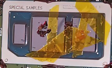 Tajemniczy 10 nm CPU Intel Cannon Lake-Y na zdjęciach. Specjalna próbka z trzema kośmi MCM
