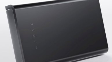 Tesla będzie sprzedawać dyski SSD do systemu gier w samochodach. 350 USD za... 1 TB