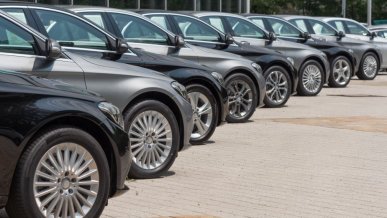 Tesla na 3 miejscu pod względem satysfakcji klientów. Kto wyprzedził Elona Muska?