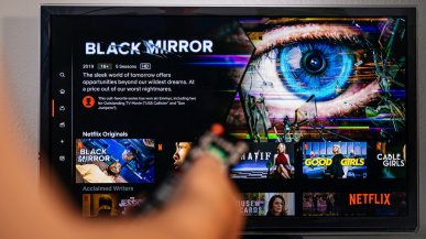 Twórca Black Mirror poprosił ChatGPT o napisanie scenariusza odcinka: To było „g...o”