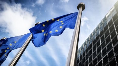 Unia Europejska przyjęła Chips Act. Ogromne pieniądze na lokalną produkcję chipów