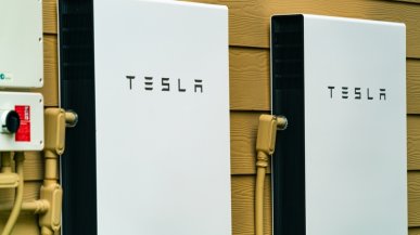 Wirtualna rozproszona elektrownia Tesli pierwszy raz awaryjnie wspomogła lokalną sieć energetyczną