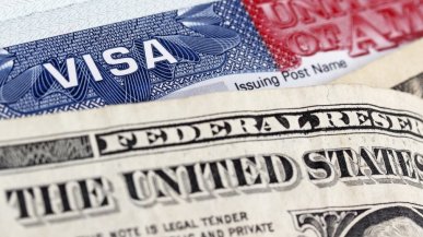 Administracja Bidena utajnia raport na temat skanowania mediów społecznościowych odwiedzających USA