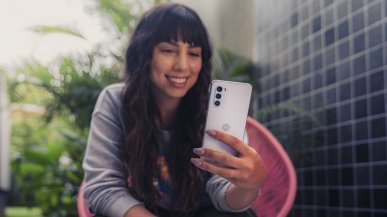 moto g52 - średniak z OLEDem, Snapdragonem i potrójnym aparatem w cenie poniżej tysiaka