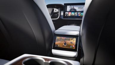 Tesla rzuca wyzwanie Sony i Microsoftowi? Model S oferuje sprzęt o mocy dorównującej nowym konsolom