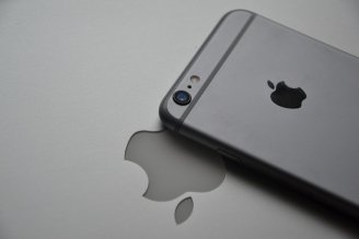 UOKiK prowadzi postępowanie w sprawie nowej funkcji Apple. Chodzi o antykonkurencyjne działania