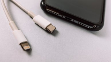USB-C we wszystkich urządzeniach mobilnych w Unii Europejskiej. Znamy ostateczną datę